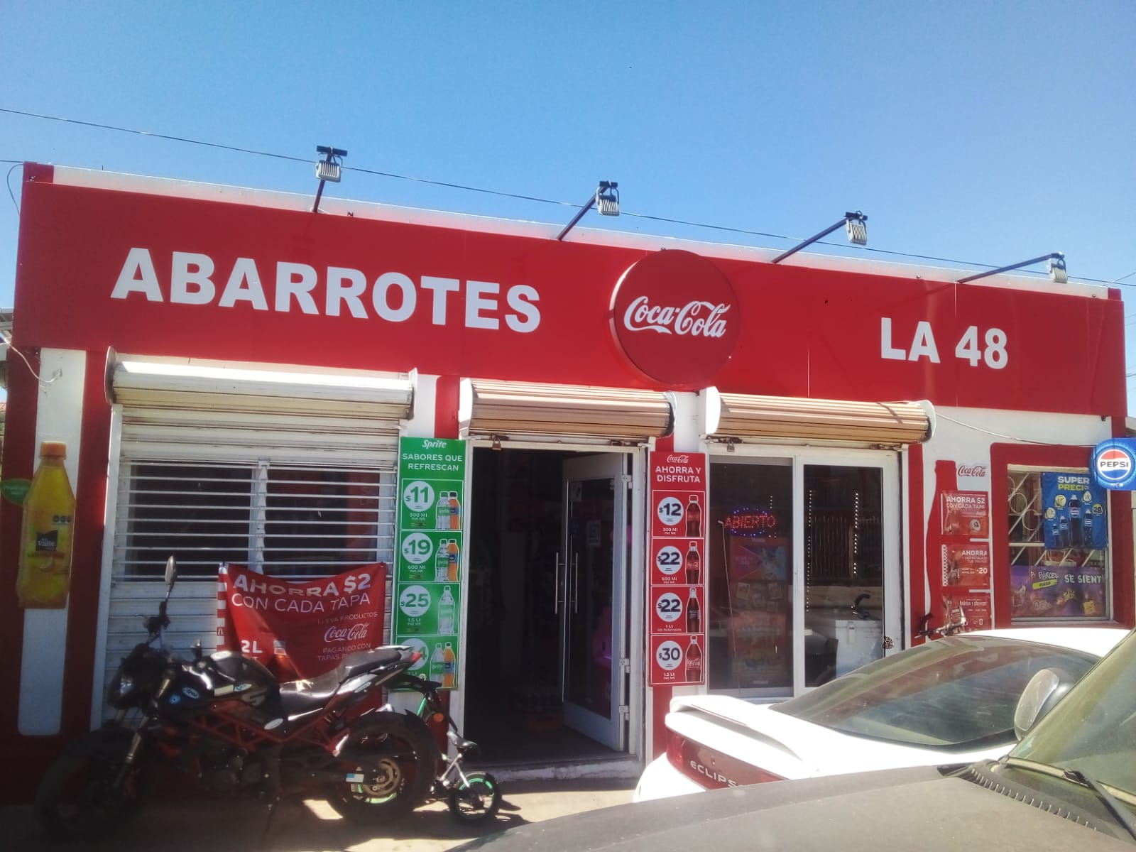 Fachada de Abarrotes La 48